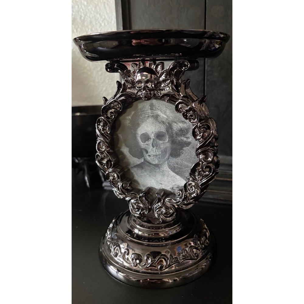 Bath‎ and Body Works Skull halloween Portrait Candle Holder Gunmetal Gothic - Picture 2 of 4